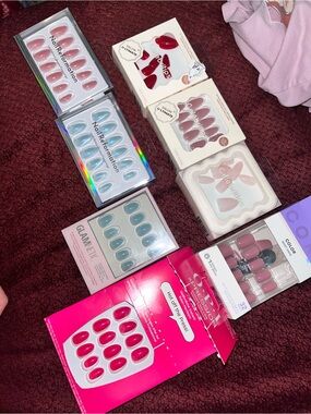 9 press on nails sets